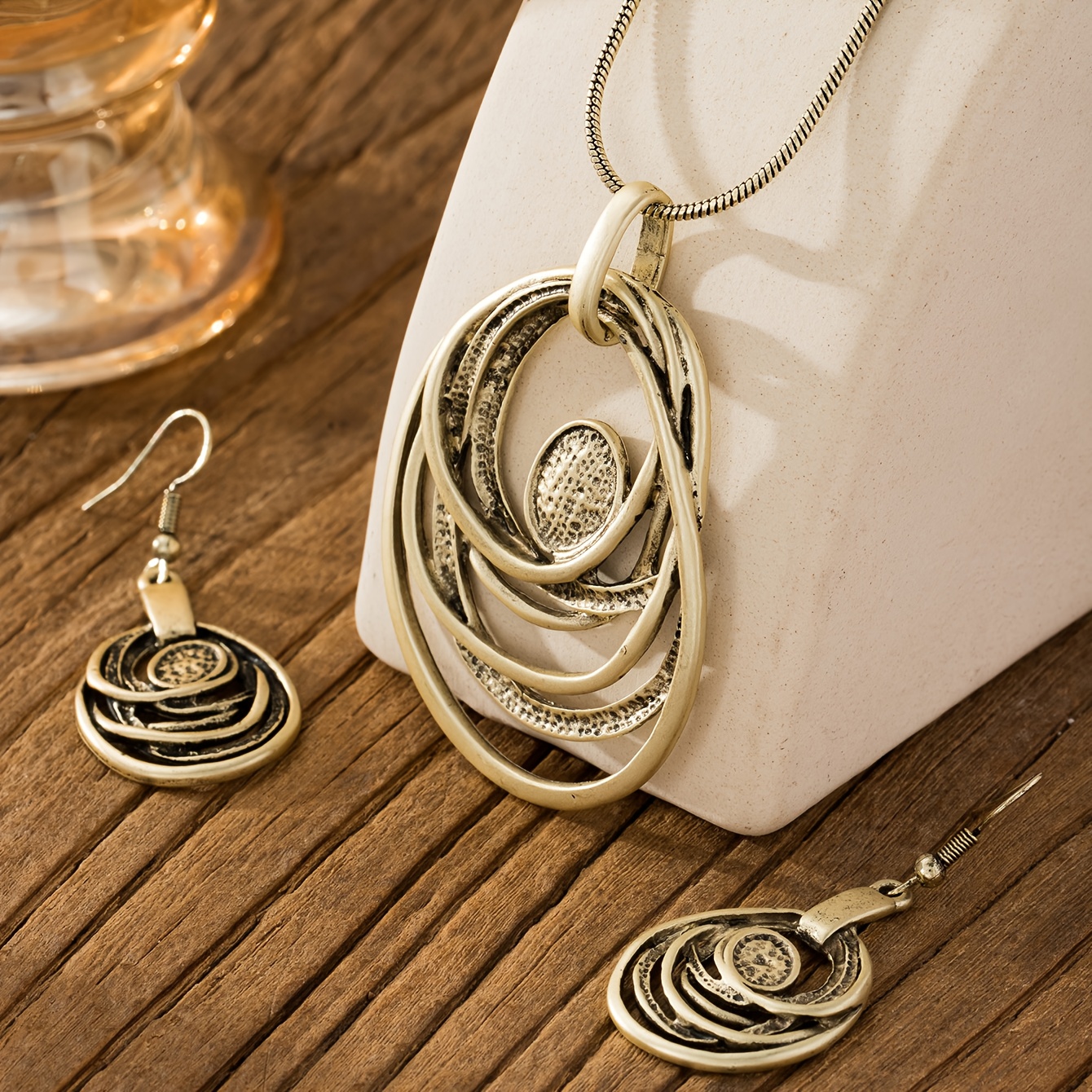 Women's Bohemian Vintage Geometric Jewelry Set - Antique Golden-Toned Interlocking Loop Necklace & Dangling Earrings with KC Golden Plating, Zinc Alloy Statement Jewelry for Daily Wear, Dance Parties, Music Festivals, Thanksgiving & Halloween - All-Season Layered Boho Accessories (Gift Set) - Intricately Designed Interlocking Links & Matching Earrings in Warm Antique Golden Finish for Women