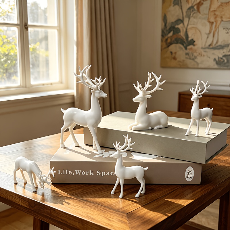 TEMU 5pcs Family Elk Set, Christmas Decoration Statues, Home Decor Statue Ornaments, Fireplace Decor, Holiday Decorations, Collectible Statues