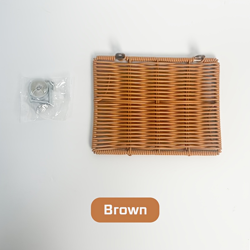 Woven Rattan Parrot Is Clean, Stable And Provides A Comfortable For Parrots To Chew And Rest