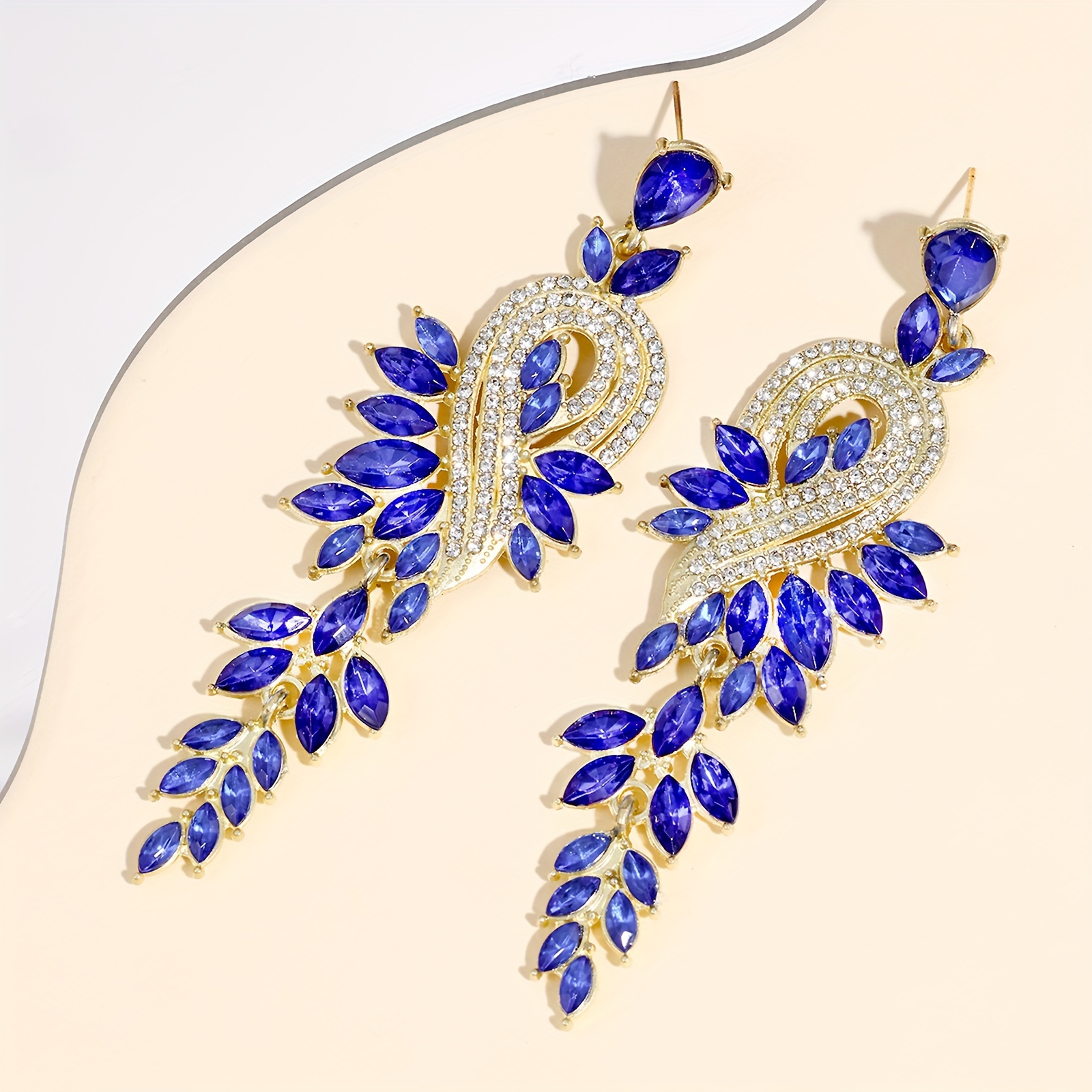 

1pair Retro Long Leaf Alloy Tassel Earrings With Rhinestones