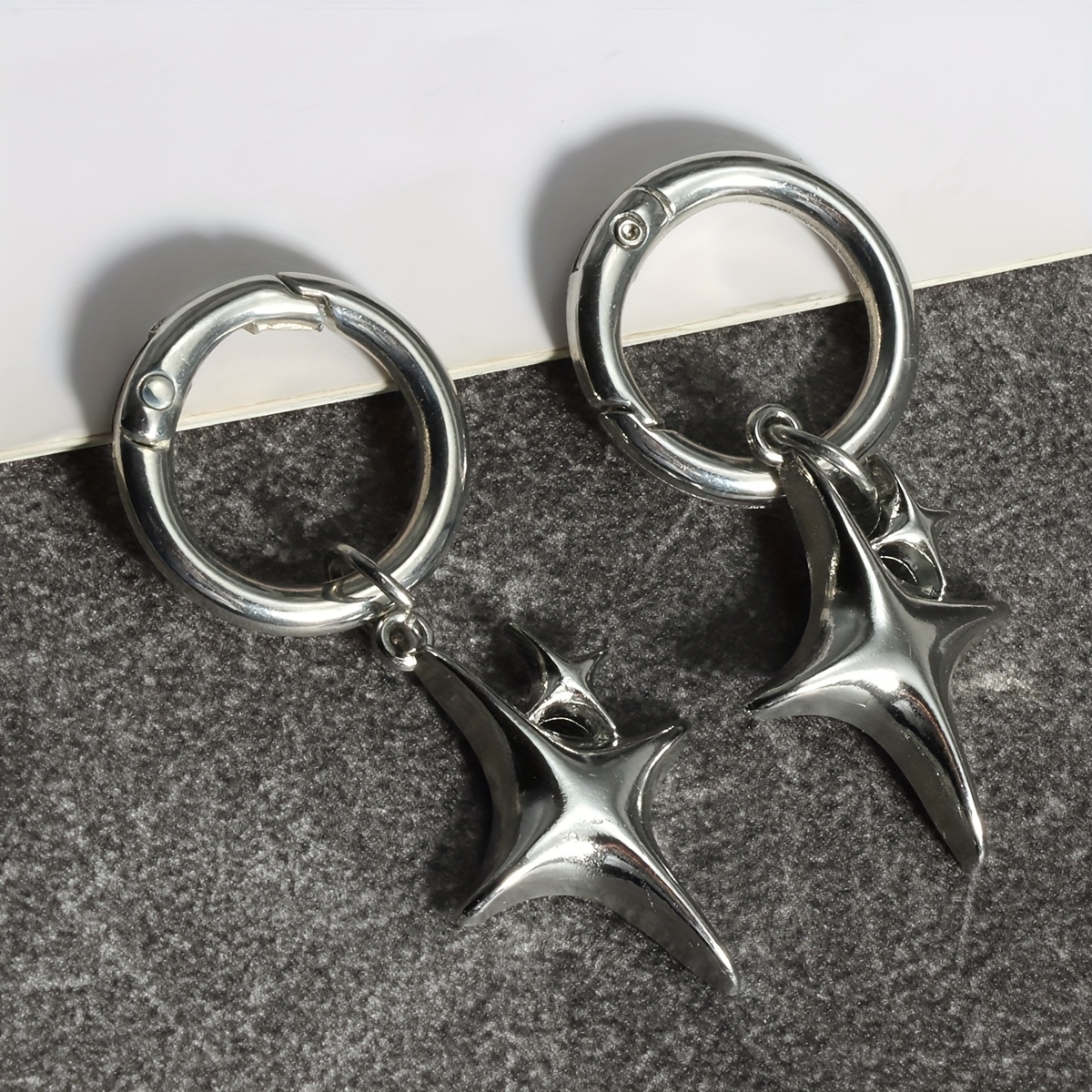 TEMU 2pcs Star Pendant Shoe Charms, Keychain And Shoe Decoration, Shoe Decoration Additions, Suitable For Shoes, Bags, Keychain Pendants, Party Gifts