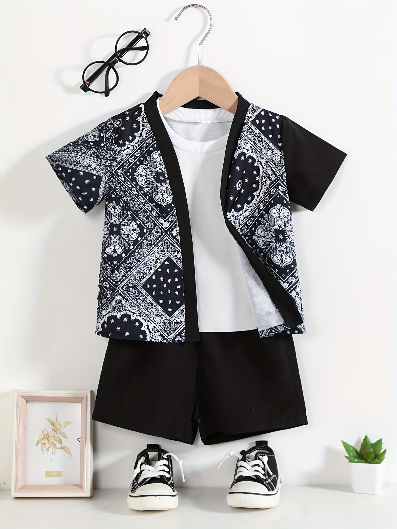 Boys' Polyester V-Neck Floral Print Casual Short Sleeve Shirt with Matching Shorts Set for Spring/Summer - Woven Loose Fit Outfit, for Outdoor