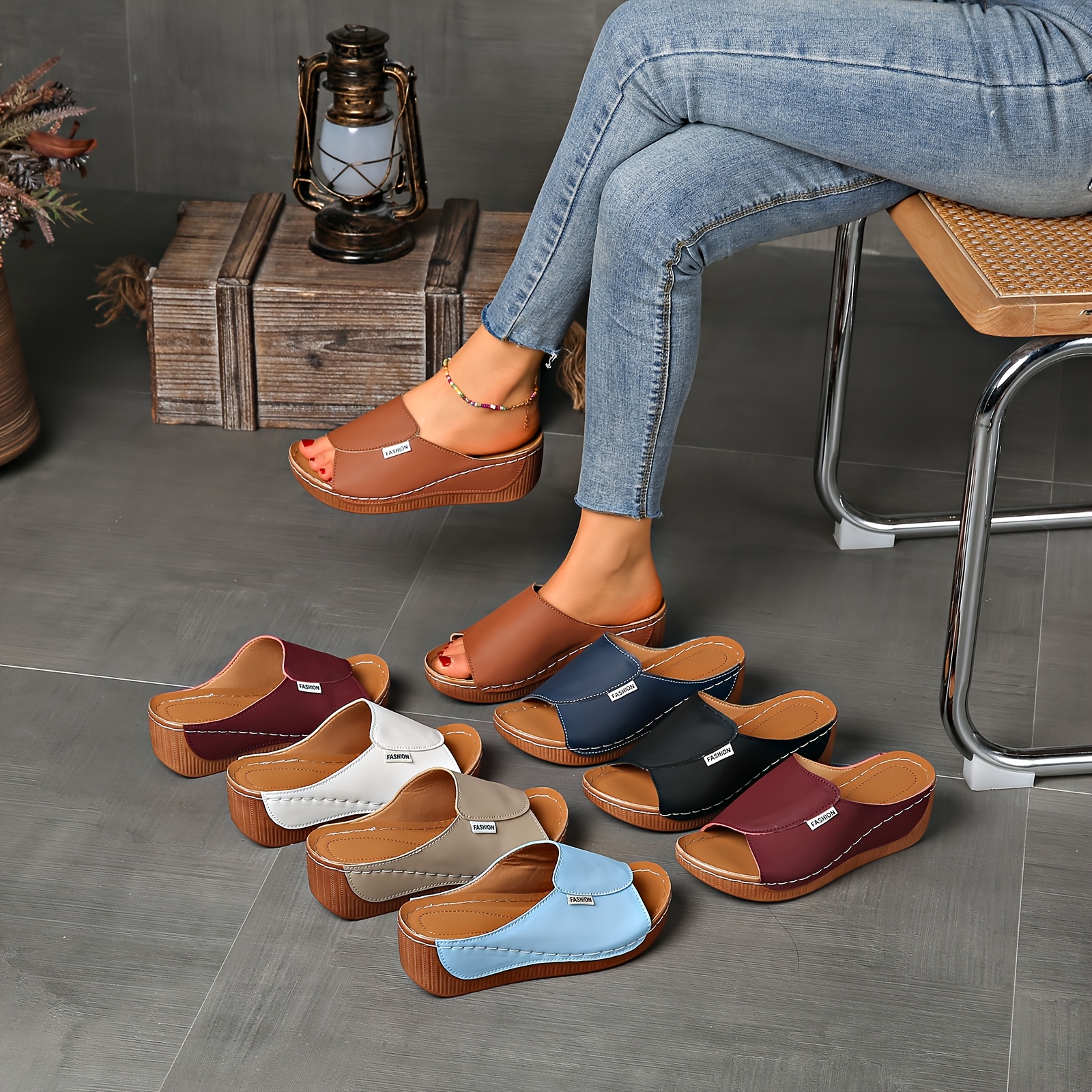 Women's Light Blue Slippers Sandals - Comfortable Arch Support, Breathable Open Toe Design, Soft Rubber Sole, Casual Mid-Heel Slip-On Shoes, Suitable for Casual Outfits, Synthetic Cover Fabric