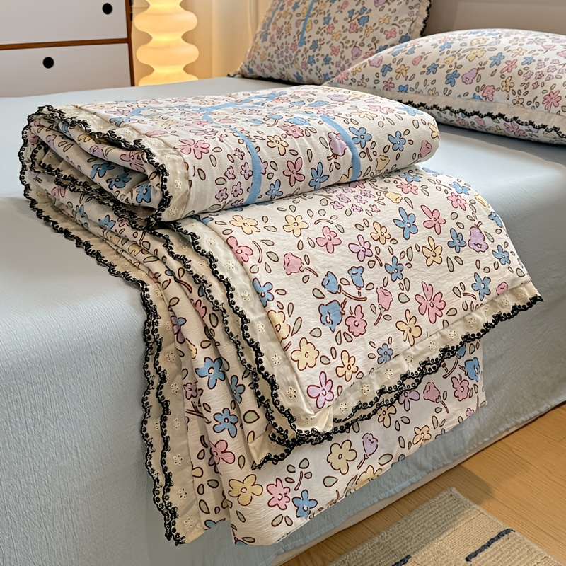 TEMU 1pc Summer Quilt, Lace Trim Crinkle Double-layer Gauze Summer Quilt, Summer Lightweight Quilt, Air Conditioning Quilt