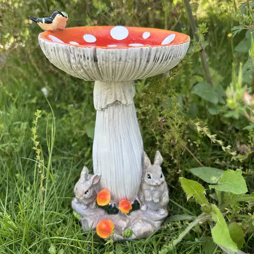 How to Make Concrete Bird Bath: Easy Steps for Stunning Garden Decor