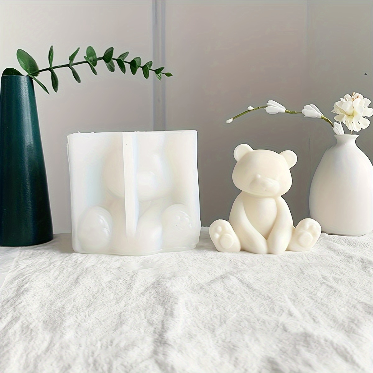 

1pc, Korean-style Teddy Bear Mold, Teddy Candle Silicone Mold, Handmade Diy Aromatherapy Plaster Decor, Sitting Bear Shape, Home Decor Craft Mold