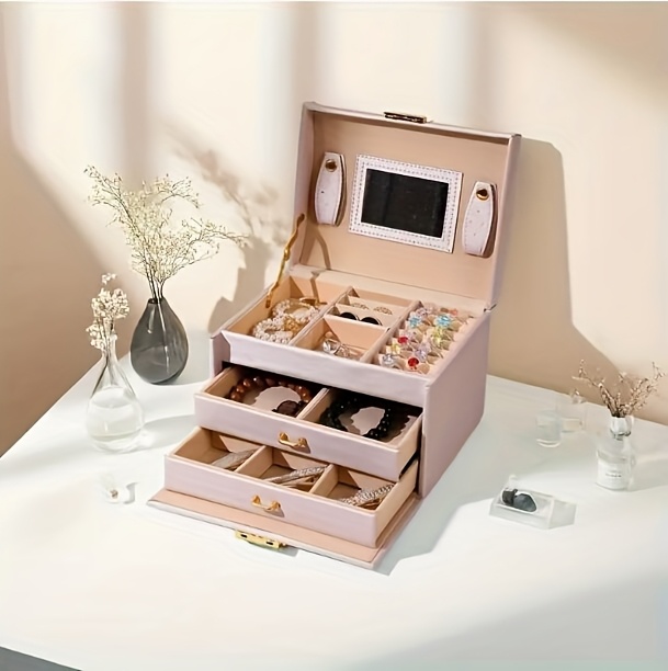 Caja de joyería de cuero vintage con bandeja extraíble, espejo y cerradura - Almacenamiento de 3 capas para collares, pendientes, relojes | Organizador de mesa multipropósito con cajones | Ideal regalo para el Día de la Madre, San Valentín, Navidad, Halloween, Cinco de Mayo | Diseño rectangular sin terminar con cierre de llave | Interior de tela | No necesita electricidad, Cajas de joyería