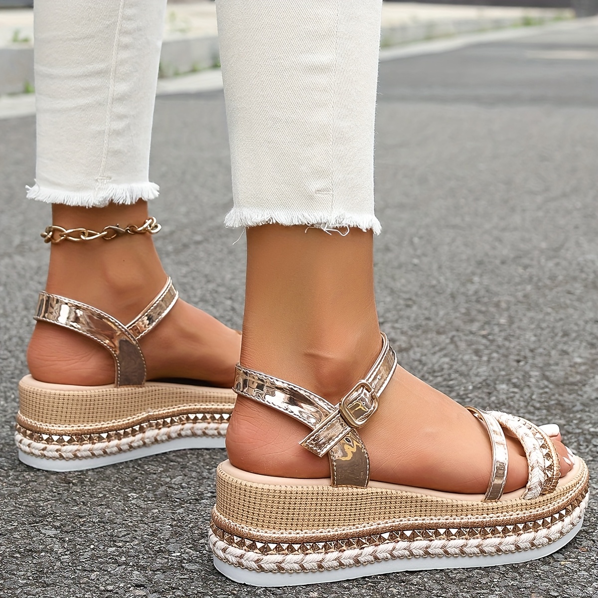 2025 new womens summer golden lightweight luxury fashionable comfortable versatile shoes Product details 1