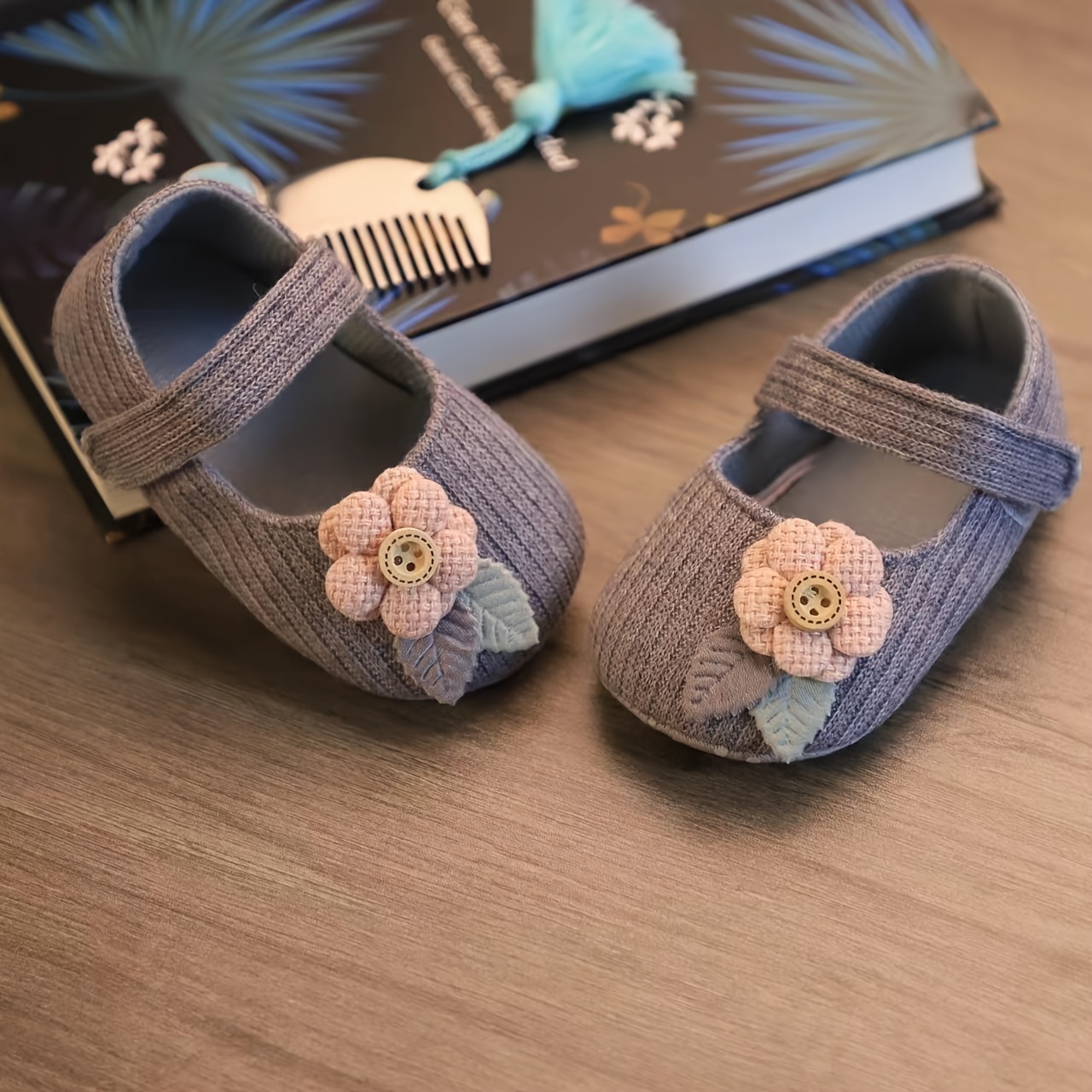 0-6 Months Baby Girl Princess Shoes Soft Sole Breathable Girls Princess Flat Shoes Spring and Summer Baby Shoes Newborn Shoes Step-in Shoes