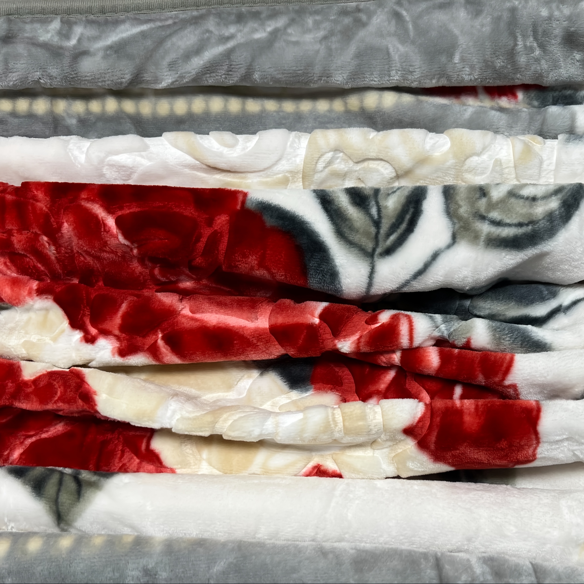   queen size floral embossed   blanket super soft plush   bedspread 83x94 inch red white flower print with   back machine washable no fade shrink 5lbs blanket for bed home decor     bedding decorative cover stylish bedrooms details 7