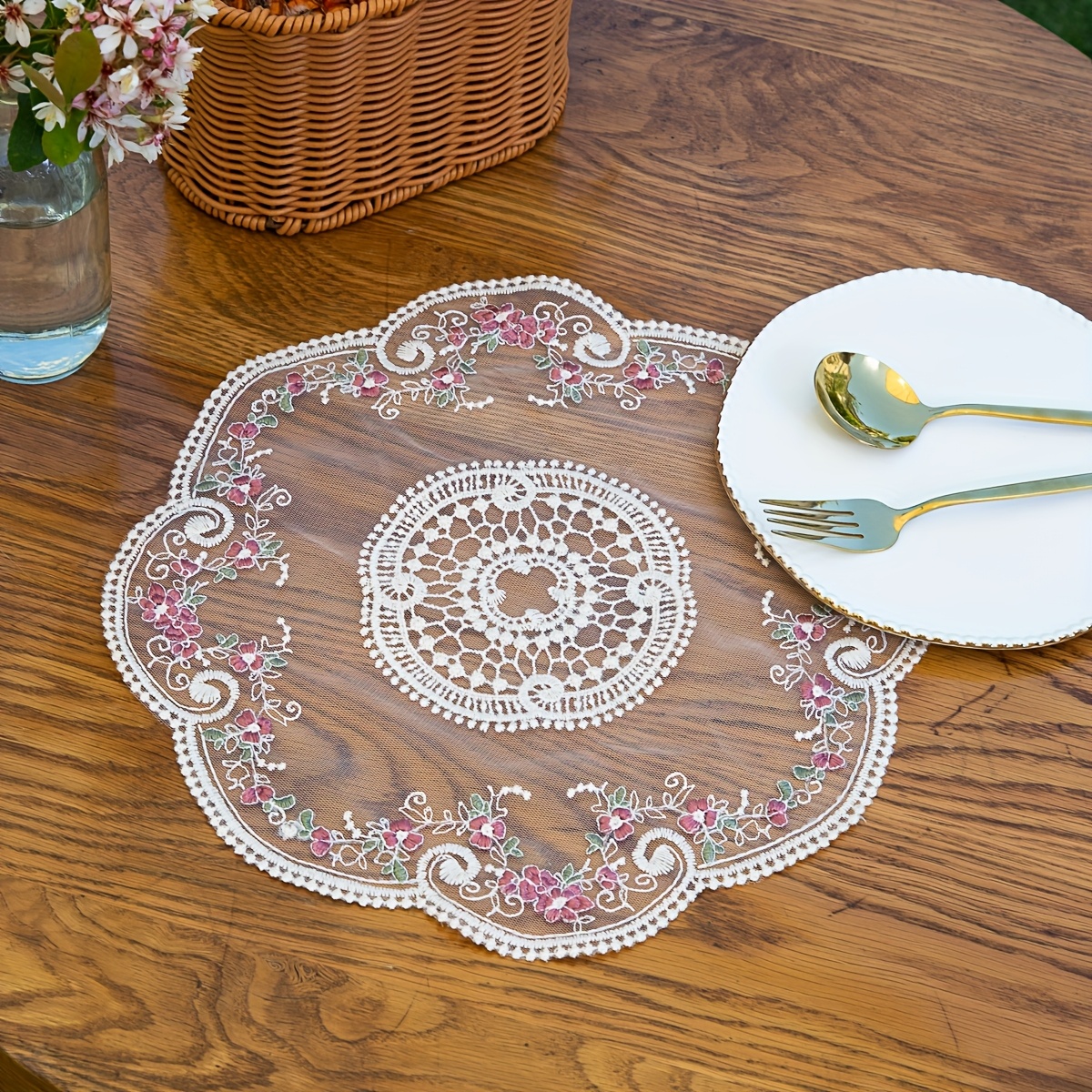 TEMU Set Of 6 Patterned Floral Lace Placemats, Round Table Mats, Embroidered Vase Pads, Decorative Fabric For Dressing Tables, Suitable For Table