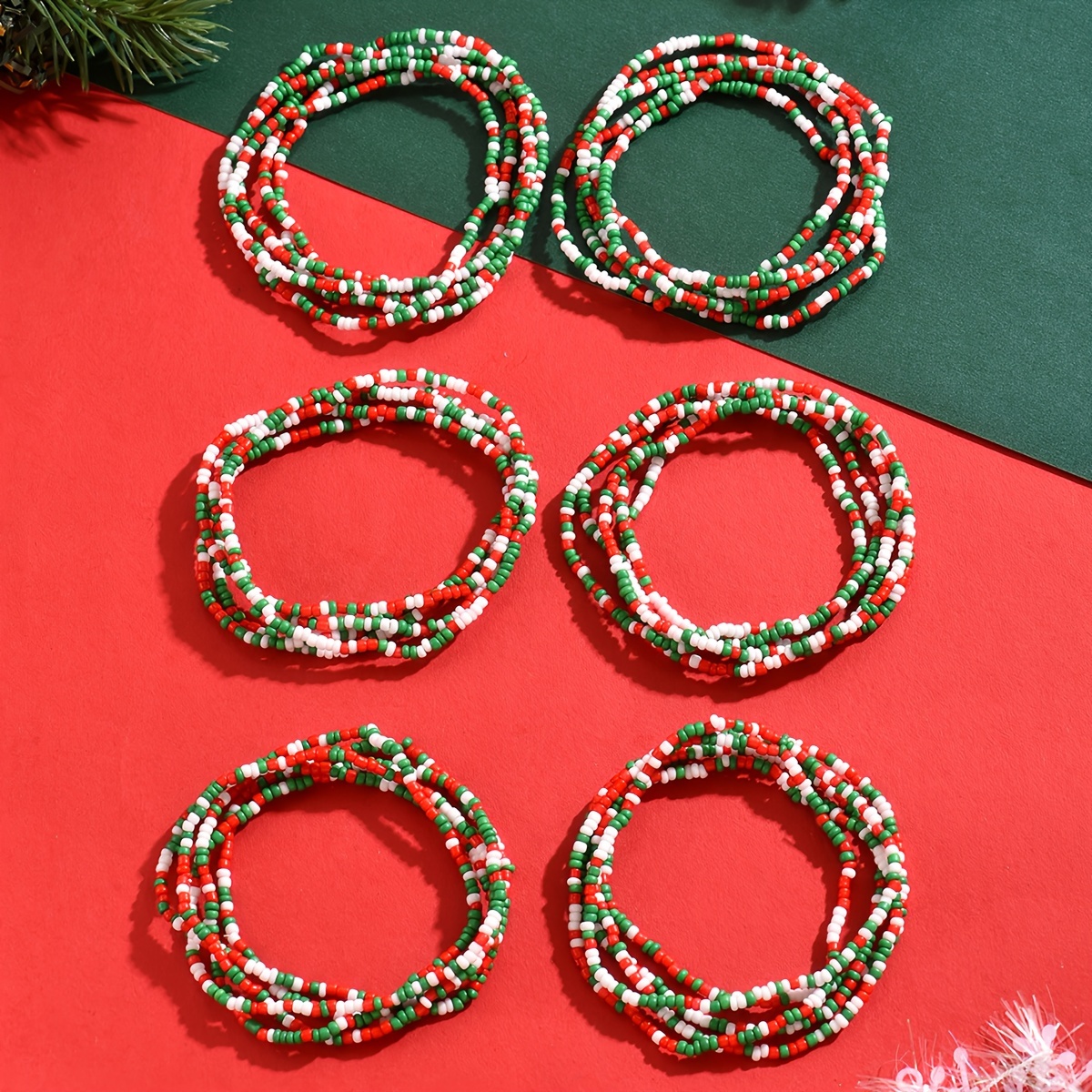 30pcs Festive Christmas Beaded Bracelet Set