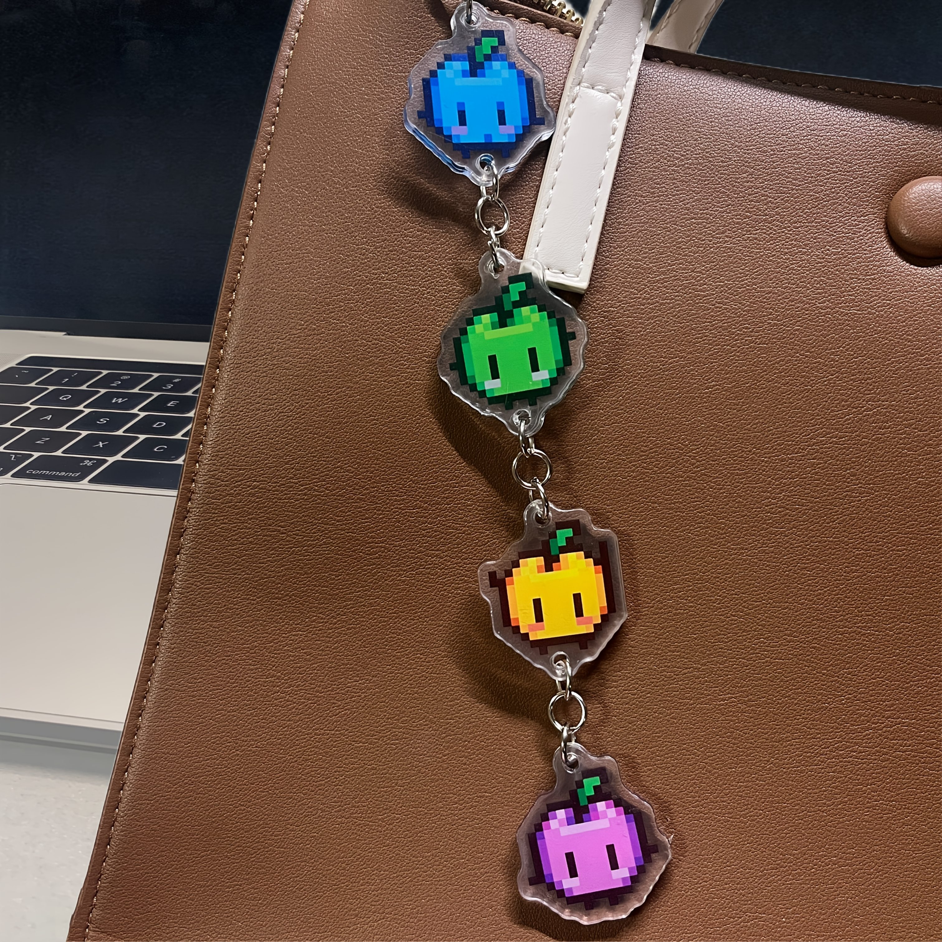 

Stardew Acrylic Keychain - Game Peripherals - For Stardew Fans - The Gift