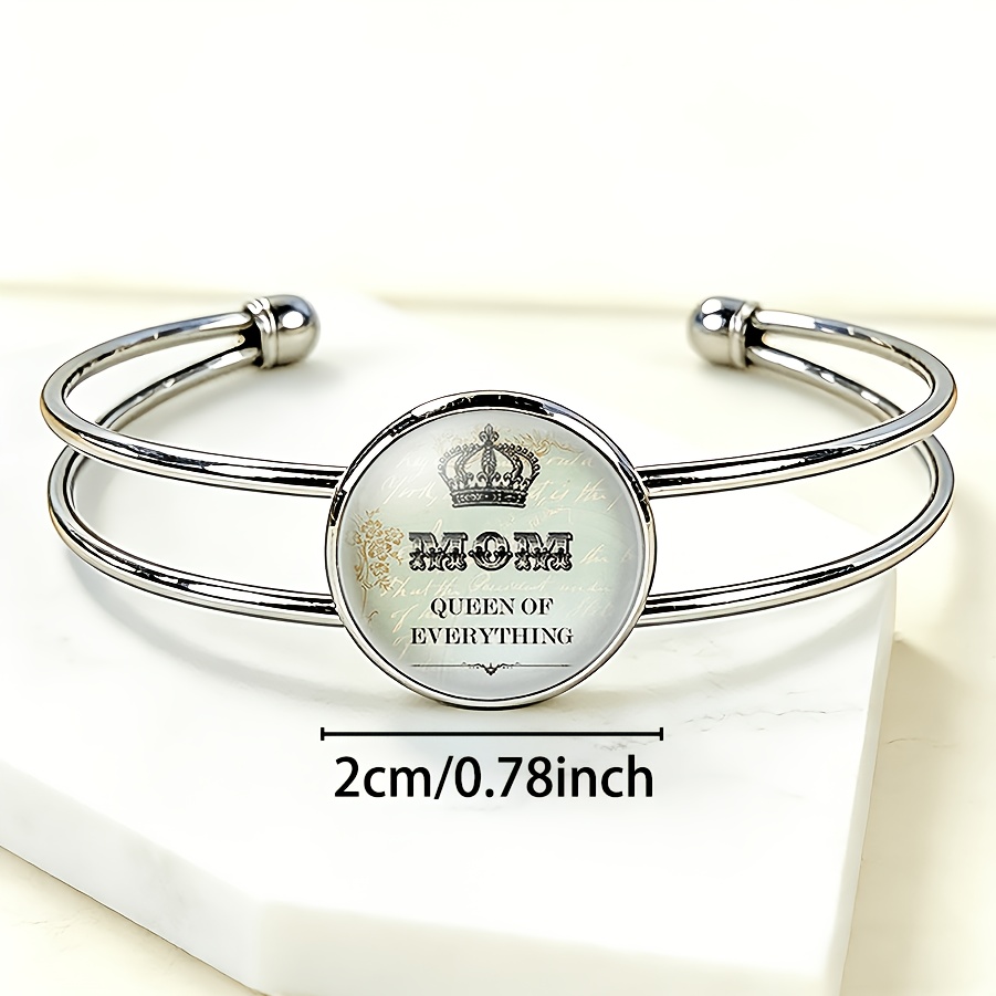 Adjustable Open Bangle with Classic Design