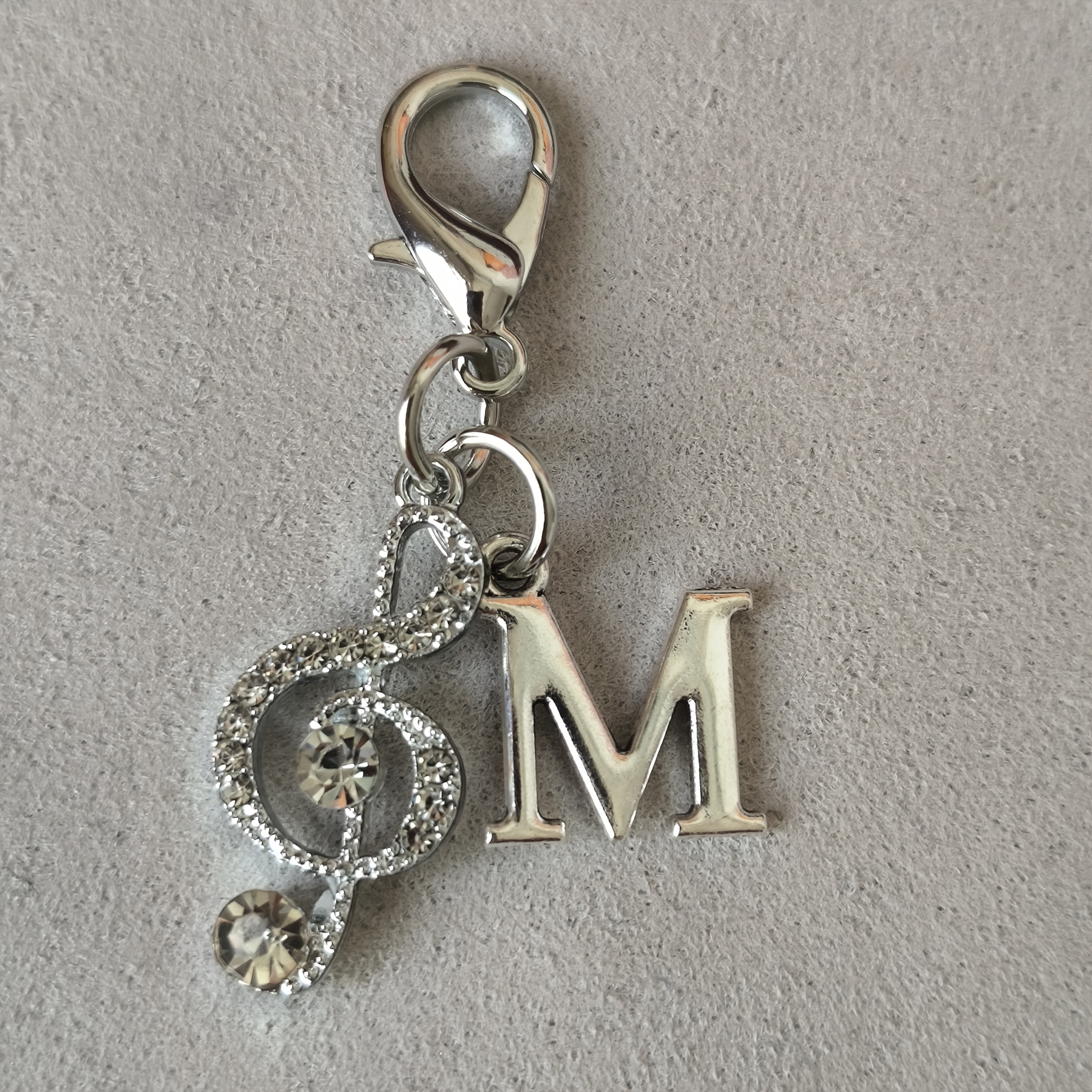 TEMU 1pc Fashionable, Exquisite, And Gorgeous Lobster Clasp Musical Note Rhinestone Hollow-out English Letter Keychain Pendant, Inlaid With
