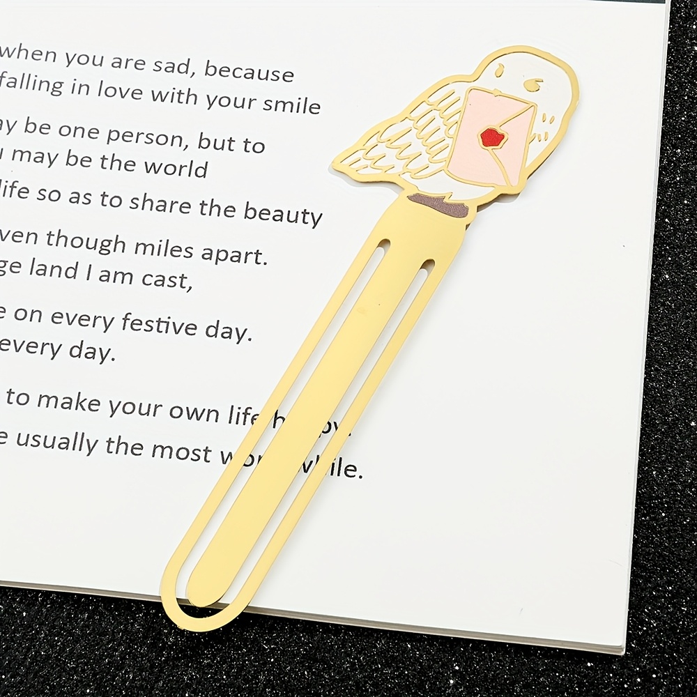 Image of 1/6pcs Creative Deathly Hallows Flying Bookmark Holder College Series Branch Hat Envelope Metal Bookmarks, Exquisite Reading Additions, Ideal For Fans And Book Lovers