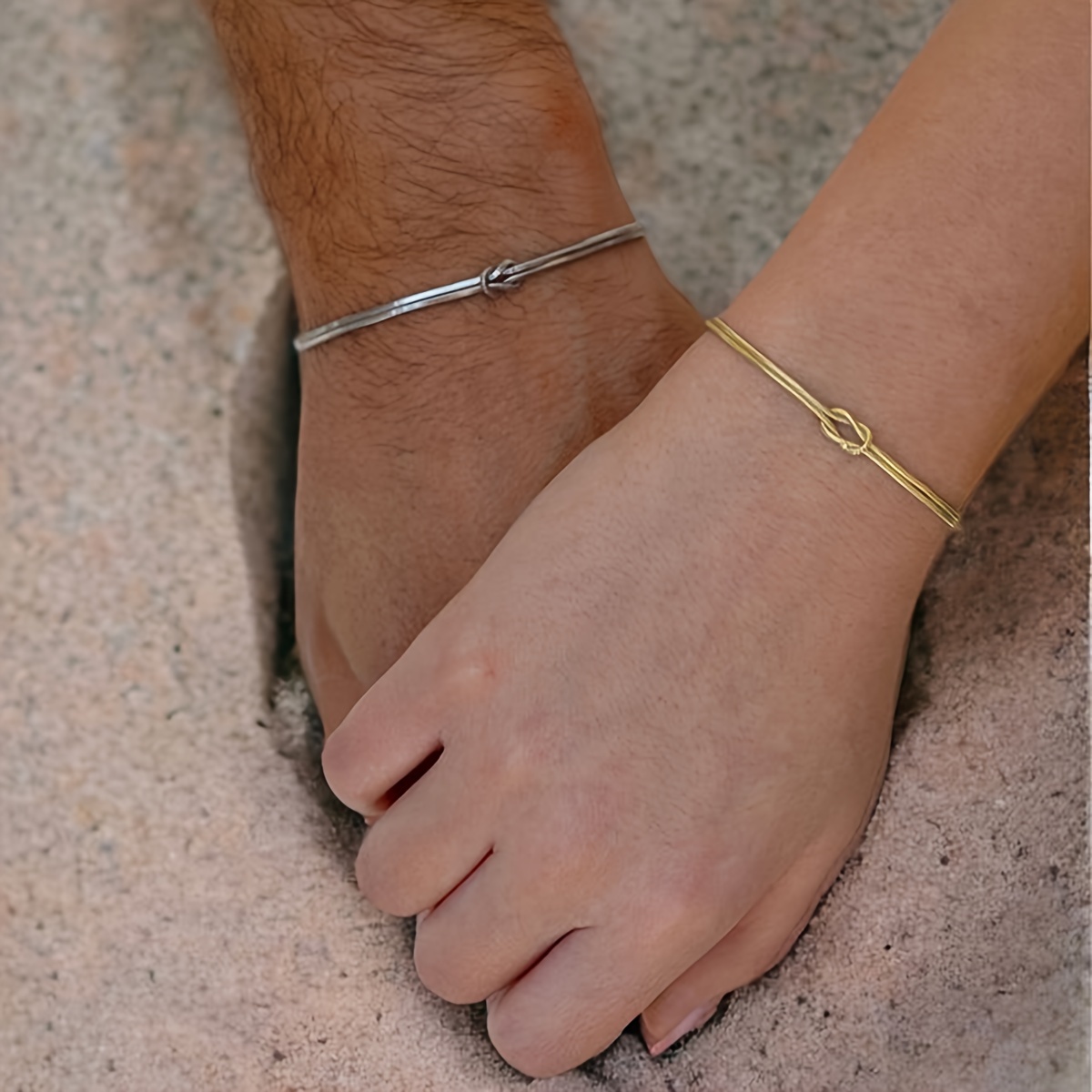 

Ensemble de bracelets pour couples avec chaîne en os de serpent à nœud en 2 parties, parfait pour la Saint-Valentin, un anniversaire, un cadeau délicat