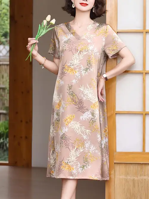 dresses for women over 70 10 Elastic wrists give the long puffed sleeves a little volume The Complete Dresses Guide for