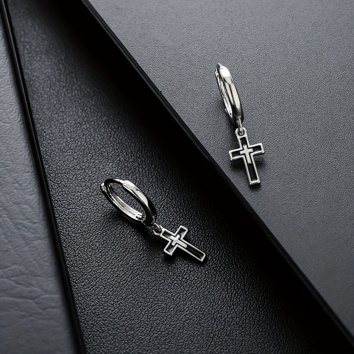 Image of Cross Earrings Men's Trendy Hip-hop Niche Design Sense Individual Versatile Jewelry Suitable For Daily Wear And Gifting, Without Battery