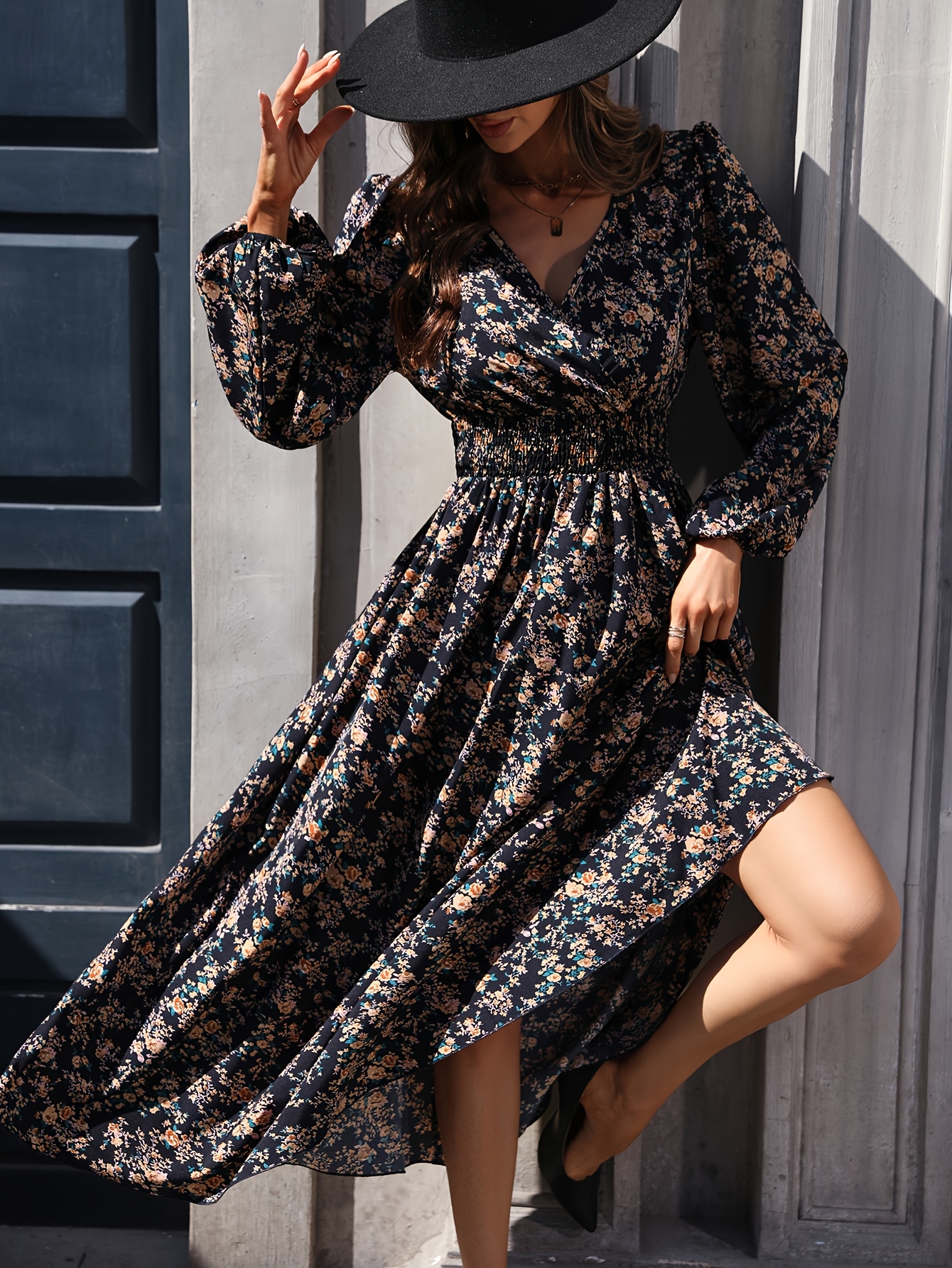 Elegant Floral Long Sleeve Maxi Dress with V-Neck 100% Polyester Tunic  Style Tent Silhouette for Fall, Woven Long Length Dress with Regular Sleeves