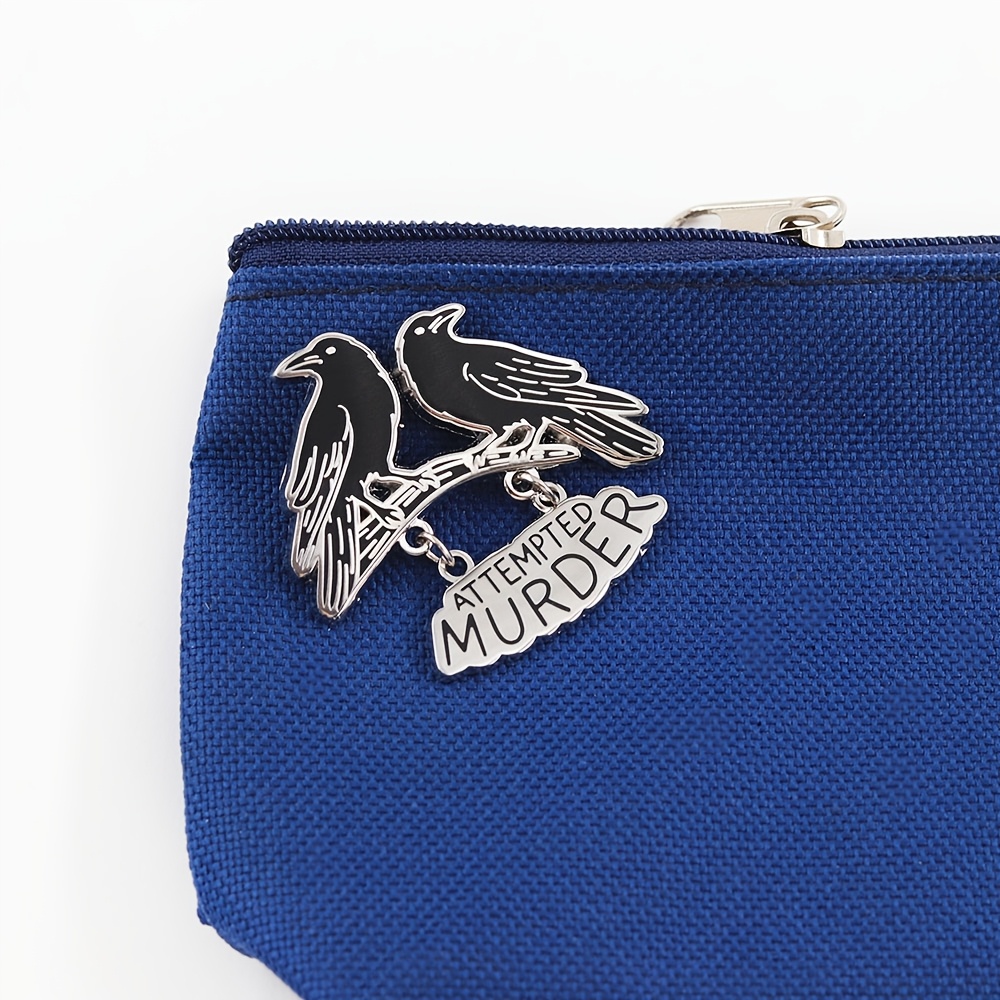 TEMU 1pc Broche Rétro Branche Alliage de Émaillé Style Noir Slogan Amusant Anglais Épinglette Métal Gothique Mystérieux Oiseau Badge Décoration Veste