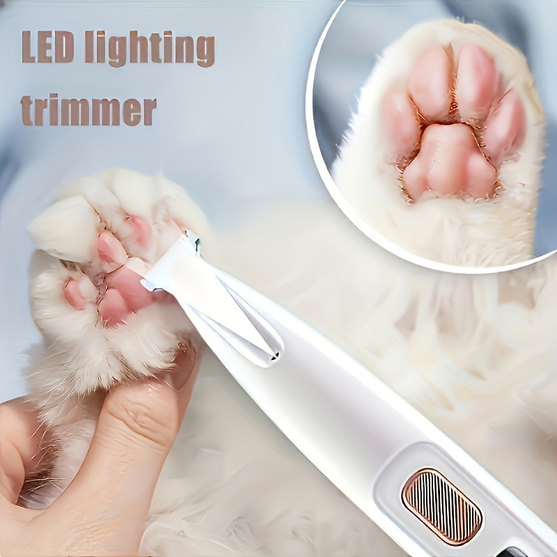 Máquina de Corte Elétrica Pet Silenciosa USB - Detalhe de Uso em Pata - Produto Premium Pet Caprili Shop