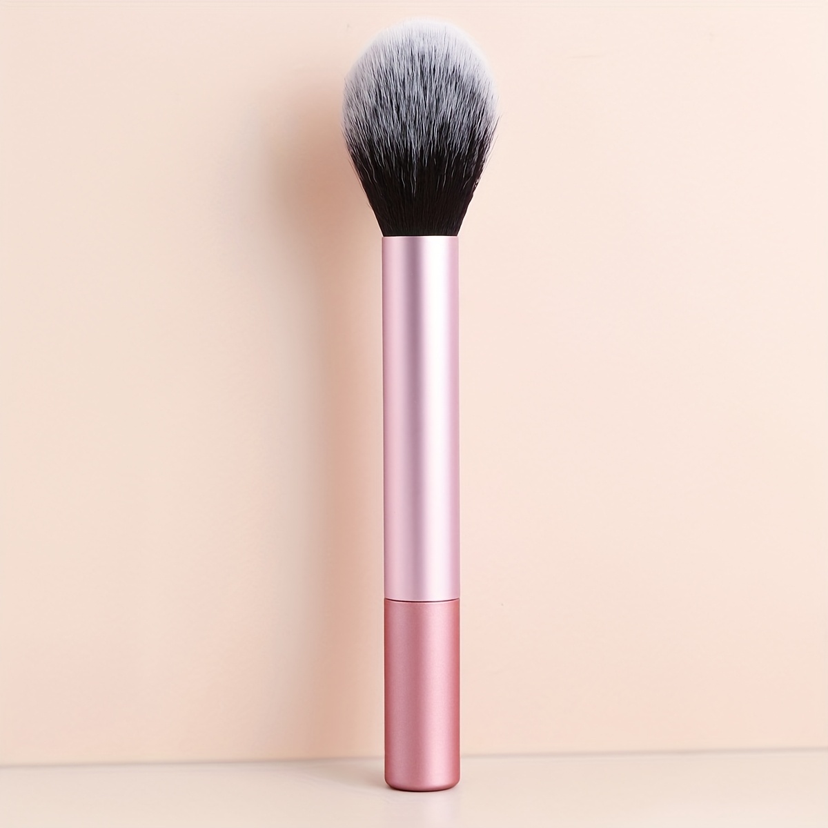 

Luxurious Pink Makeup Brush For Large Coverage - Soft Nylon Bristles, Metal Handle, Fragrance-free, Suitable For Types - Ideal Valentine's Day Gift, Makeup Application|luxurious Gift| Bristle Brush