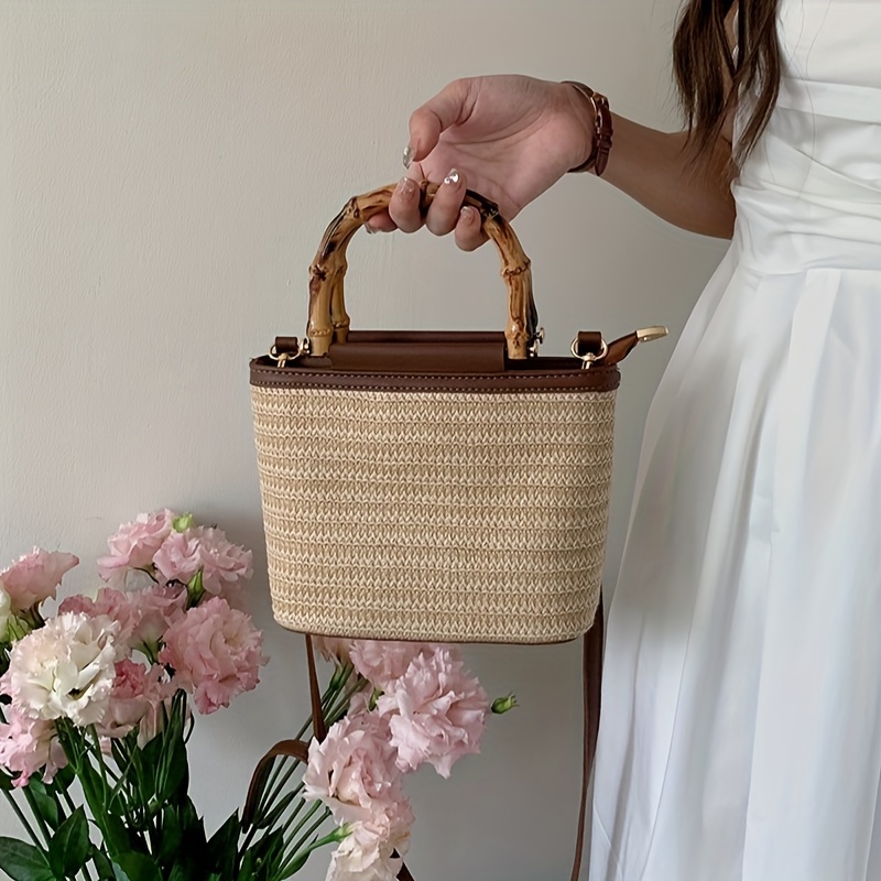 

Summer Niche Crossbody Bag, Woven Small Straw Design Bag, Hand-held Grass Woven Bucket Bag