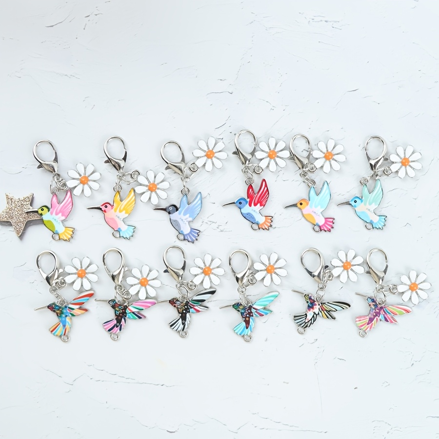 TEMU 6pcs/12pcs Adorable Hummingbird And Daisy Flower Keychains, Animal And Floral Themed Charms, Suitable As Bag Charms, Decorative Bag Pendants,