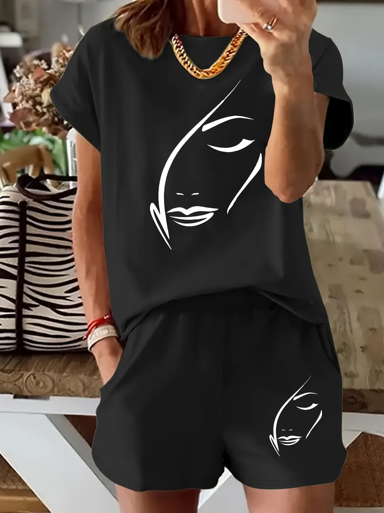Pantalon De Deux Pièces Pour Femmes / Ensemble Femmes T Shirt