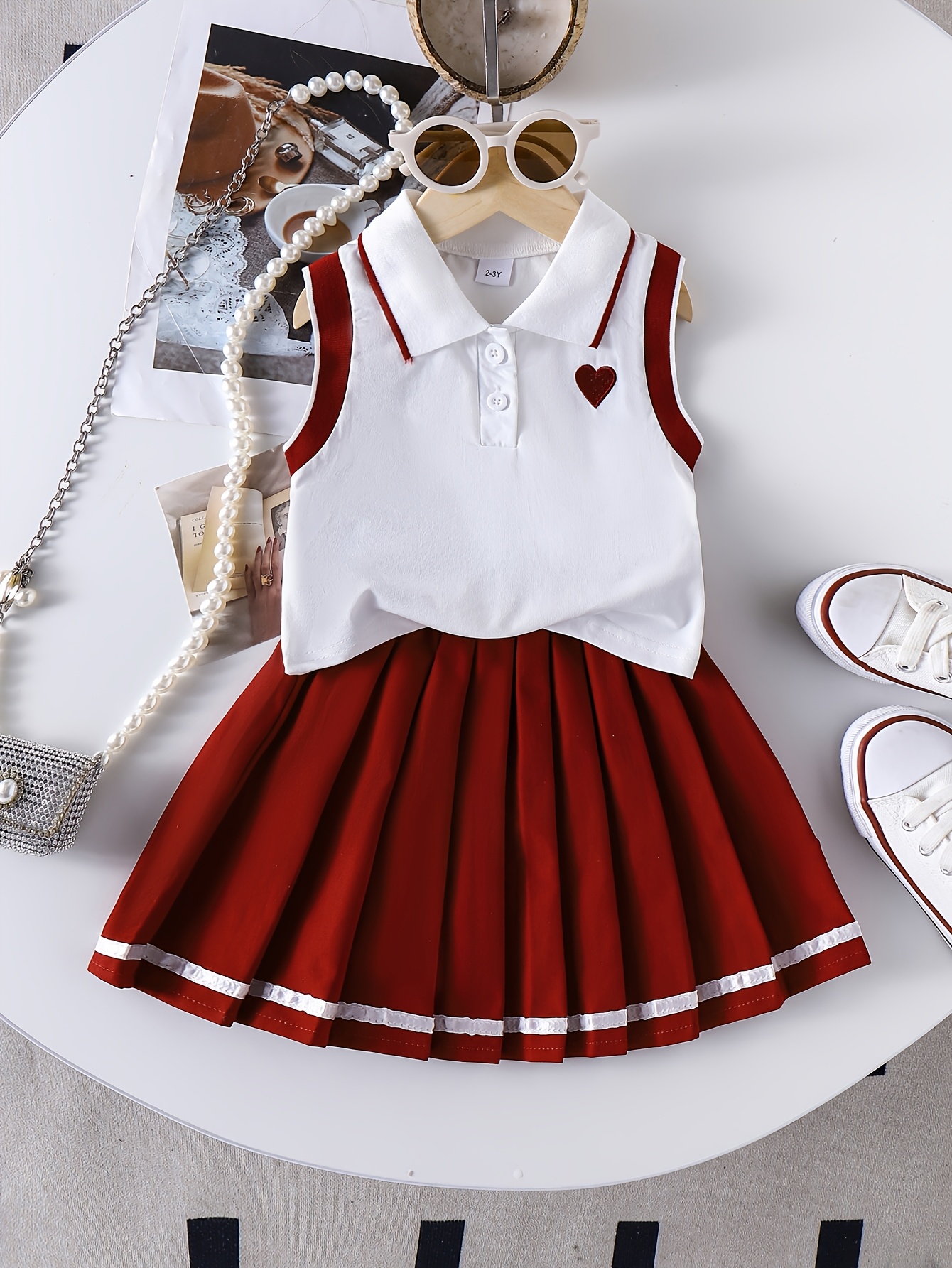 Conjunto de 2 Peças para Meninas de Verão com Regata Branca de Gola Polo 