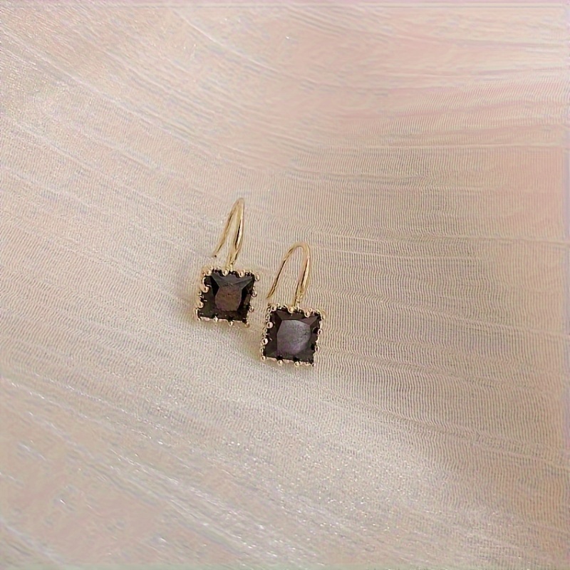 TEMU Une paire de boucles d'oreilles carrées élégantes avec de petits zircons cubiques