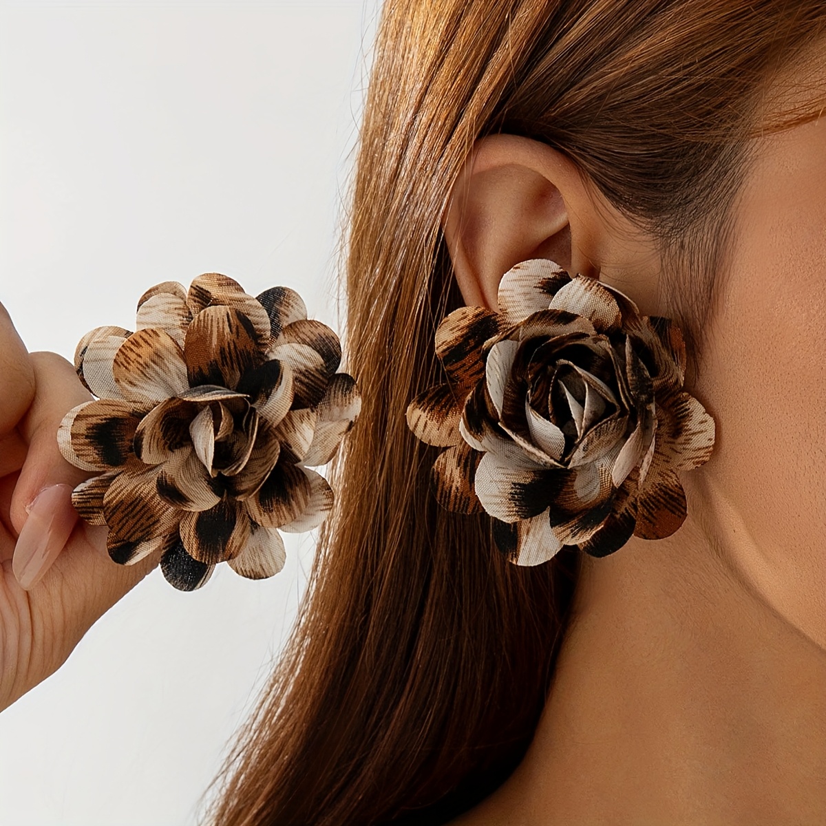TEMU 1 par de aretes colgantes de poliéster con estampado de leopardo y flores de , estilo vintage a , aretes de tachuelas multicapa, adecuados para