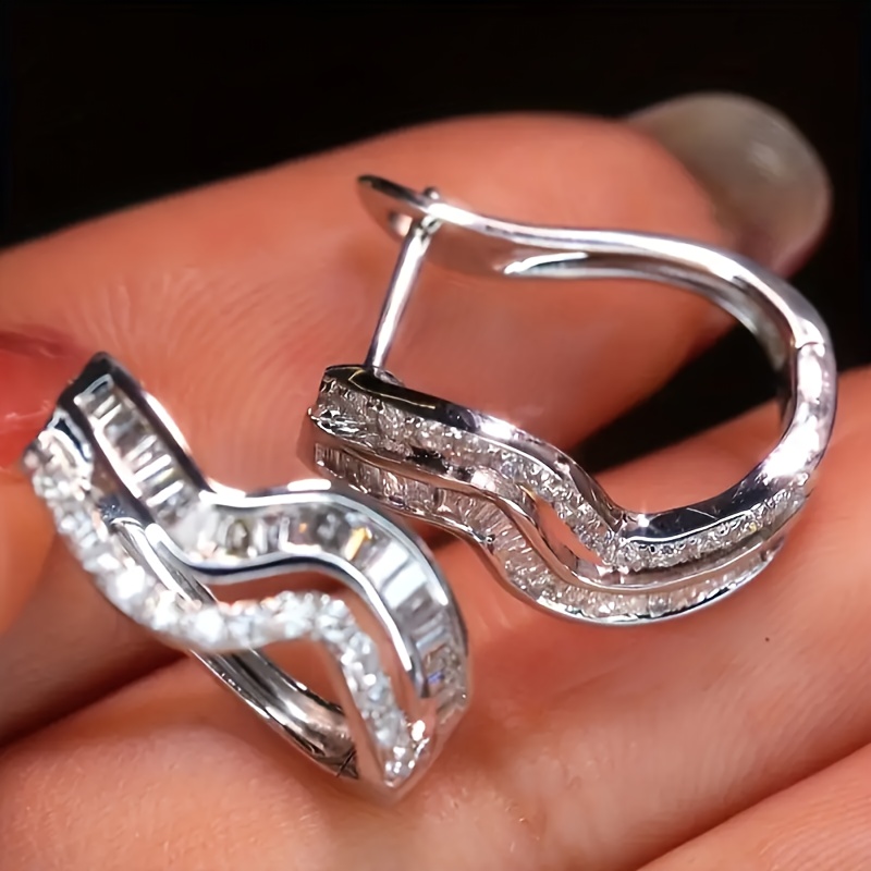 TEMU A Set Of Elegant And Wavy Earrings Designed For Women, Wear Due To Their And .