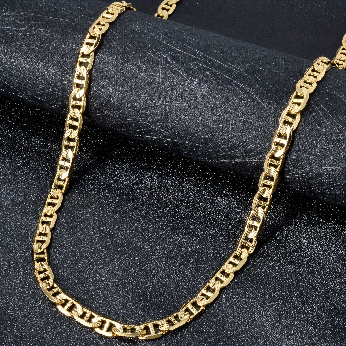 ZEADEAR Geometric Copper Chain Necklace 6mm Wide Embossed Blade