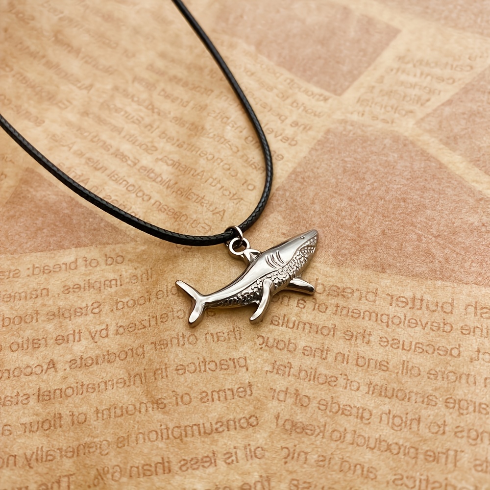 1pc Shark Pendant Necklace - Minimalist Unisex Jewelry For , Durable Polyester Fiber Chain, Versatile Daily & Party Wear, Gift, Accessory.kpop Style Jewelry.