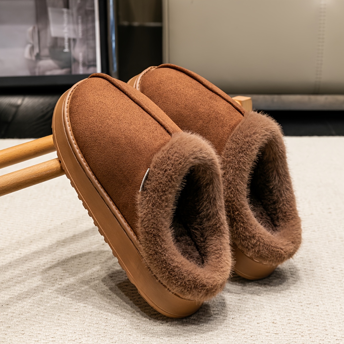 

1 Pair Men's Cozy Fleece Slippers, Winter Warm Plush Non-slip Sole, Fashion Casual Solid Color Indoor/outdoor Footwear, Minimalist Style, Round Toe, Low-top, Eva Sole, Fabric And Insole