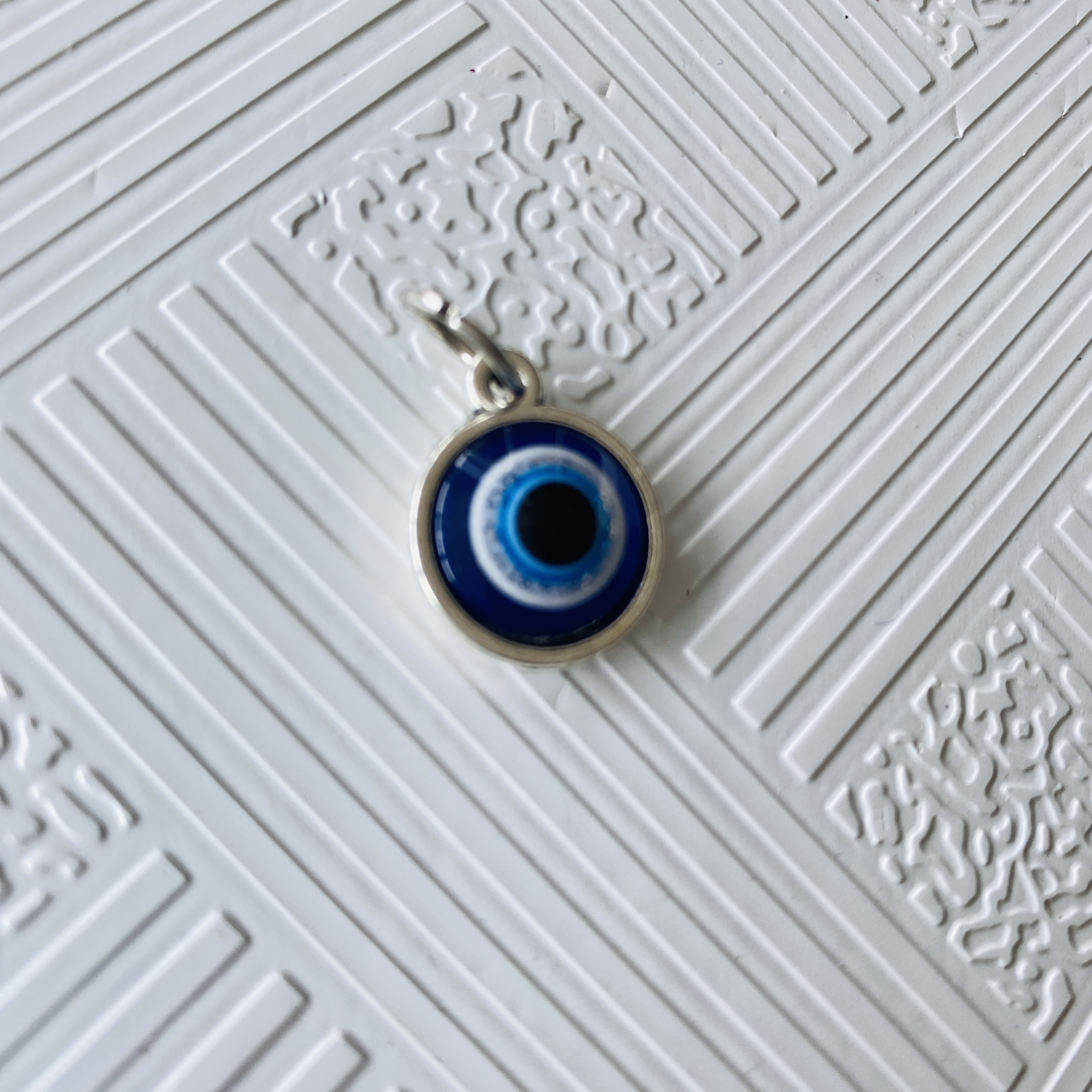 1pc Blue Eye Keychain, Alloy Round Charm With Single Piece, Fashionable Women's Accessory For Christmas