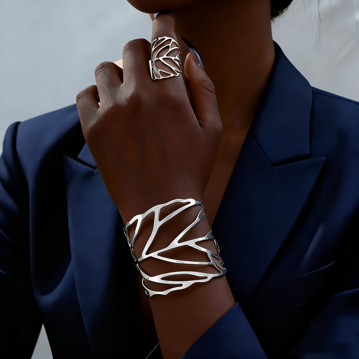 TEMU 1 Set de Pulsera y Anillo de Mujer con Hoja Calada, Elegante y a , Ideal para Vacaciones, Viajes, Regalo para Ofrecer, Joyería Versátil Diaria