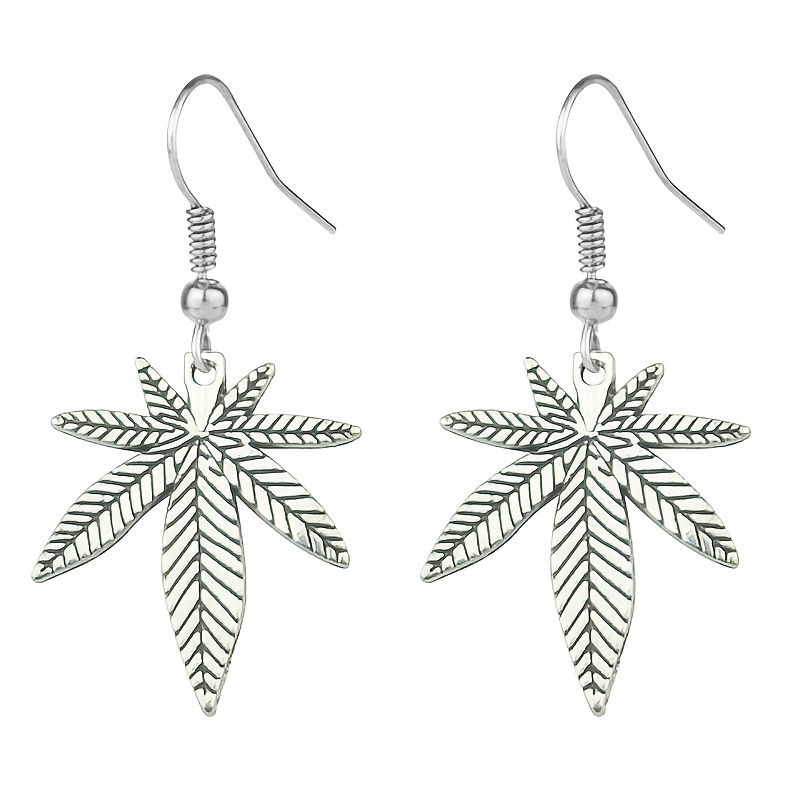 Women's Bohemian Heart Maple Leaf Pendant Earrings — Retro Style