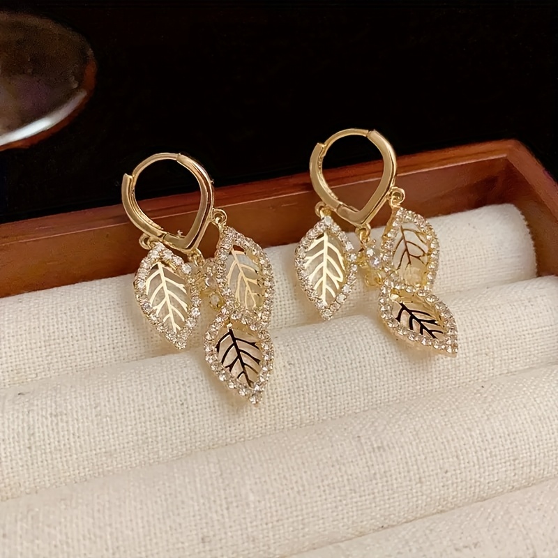 Image of Ultra-sparkling Synthetic Synthetic Zirconia Leaf-shaped Earrings With Delicate Golden Hoop Connections, Full Of Drape, A Charm To Your Look