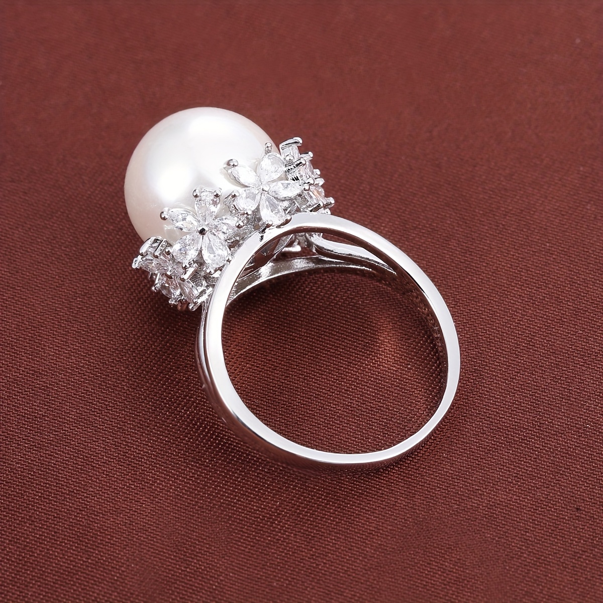 Women's Stylish Floral Design Ring with Zirconia & Pearls