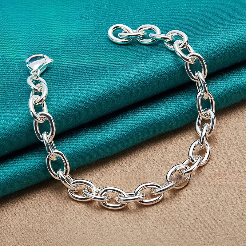 Light Luxury Elegant Women's Silvery Stainless Steel Simple, Fashionable, Casual And Versatile Bracelet