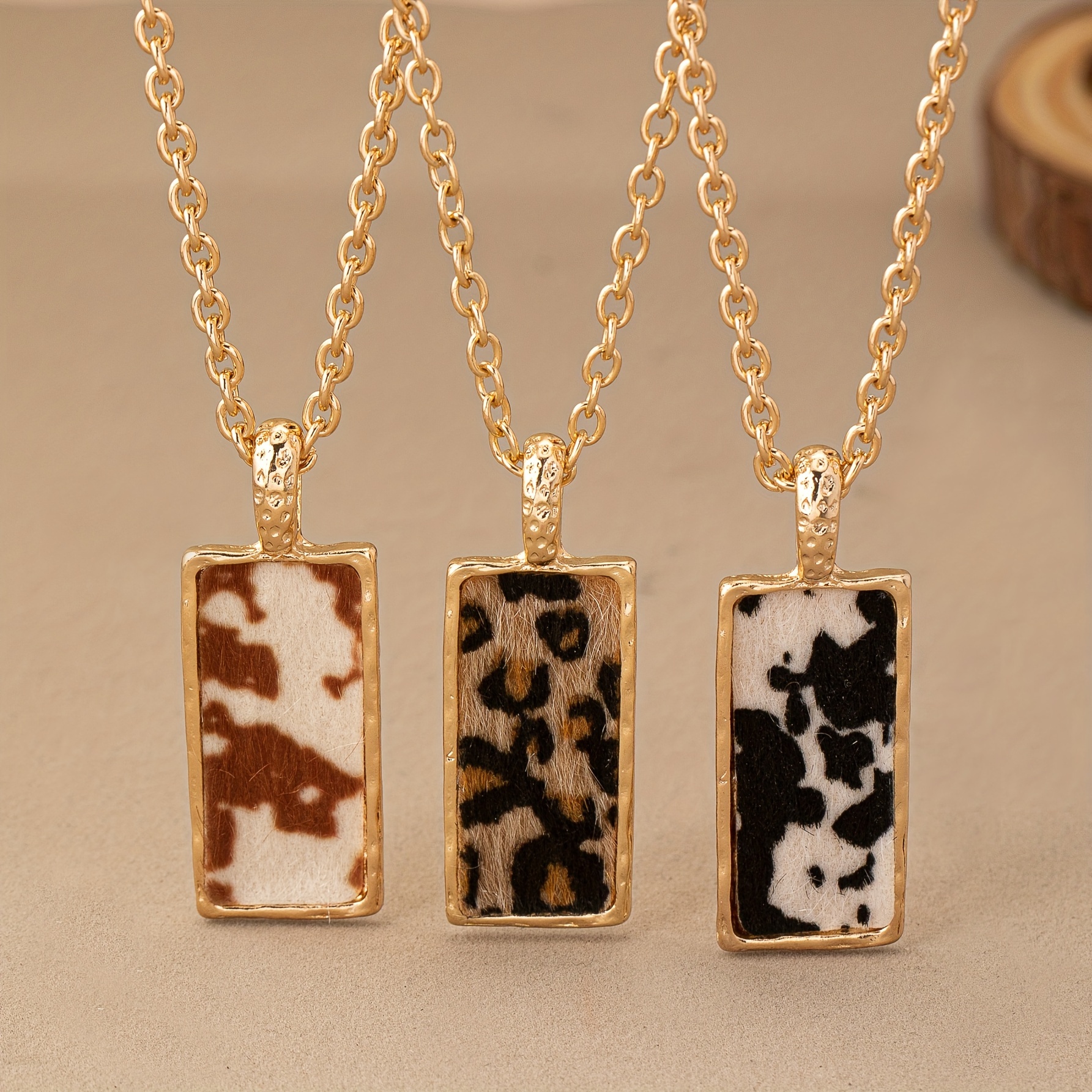 

Simple Leopard Print Pu Leather Rectangular Pendant Necklace Long Sweater Chain Vintage Western Style Jewelry