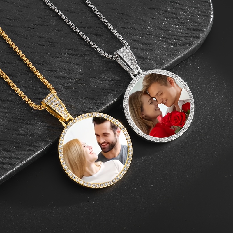 

Hip Hop Ice Out Round Photo Frame Pendant Necklace Suitable For Men And Women Fashion Personalized Commemorative Jewelry Gifts