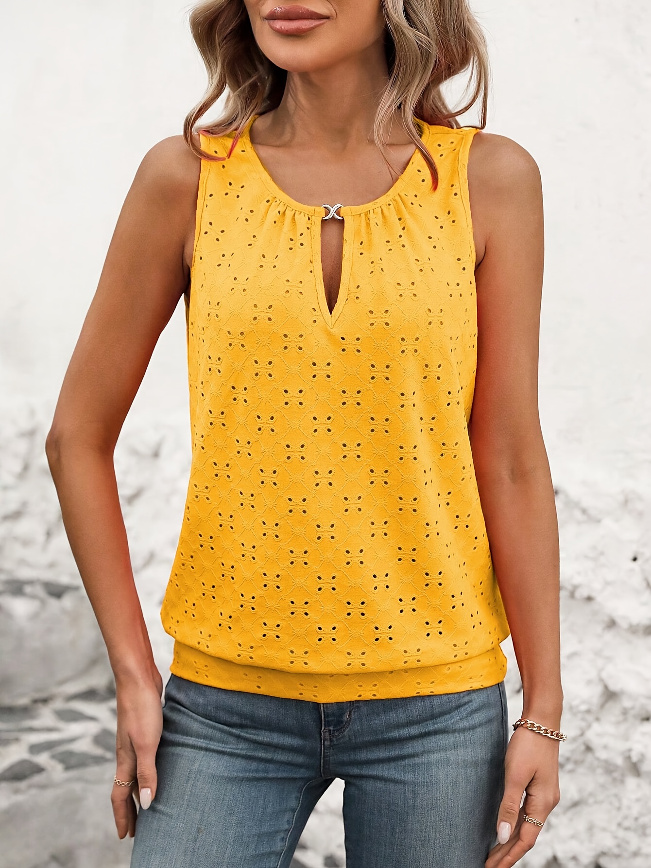Women's Elegant Sleeveless Vest with Decorative Buttons - Semi-Sheer Round Neck Lightweight Top, Mint Green Medium Stretch Machine Washable for Spring/Summer Casual & Formal Wear, Sleeveless Vests, Spring Fashion, Butterfly Motif, Nontransparent Fabric