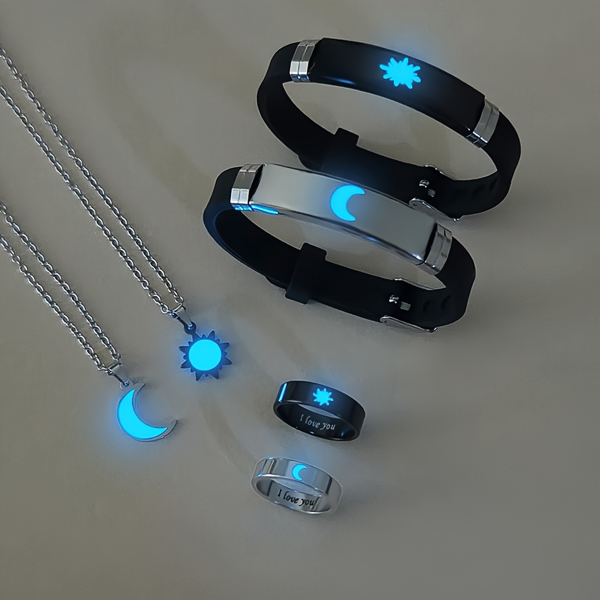 E-shop 6-teiliges/Set Leicht Leuchtendes Sonne- und "ICH LIEBE DICH" Stück Halsketten, Armband- und Ring-Set, Modische