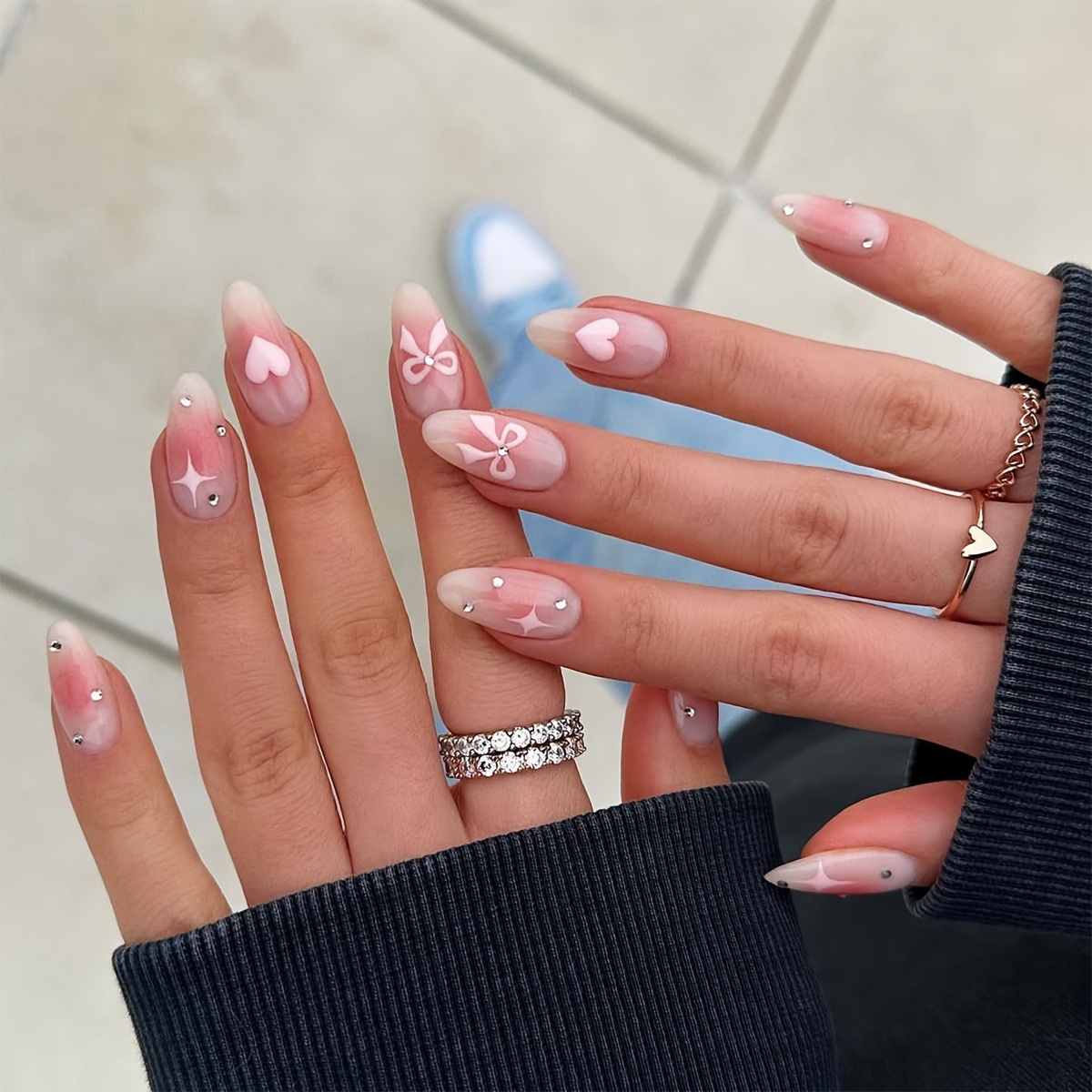 

Handmade Sweet Pinkish Gradient Press On Nails, Glossy Medium Almond Blush Fake Nails, Love, Bow And Rhinestone With Design Sweet Acrylic Artificial Nails For Women Girls