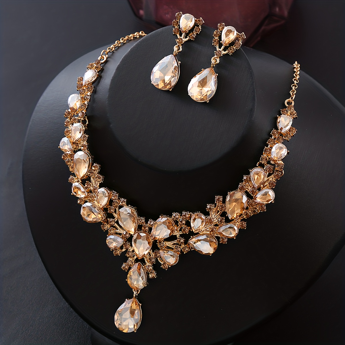 TEMU 3 pièces Ensemble de Bijoux Élégant et Tendance : Collier et Boucles d'Oreilles, Idéal pour Mariages, Banquets, , Événements, Danses et Port .