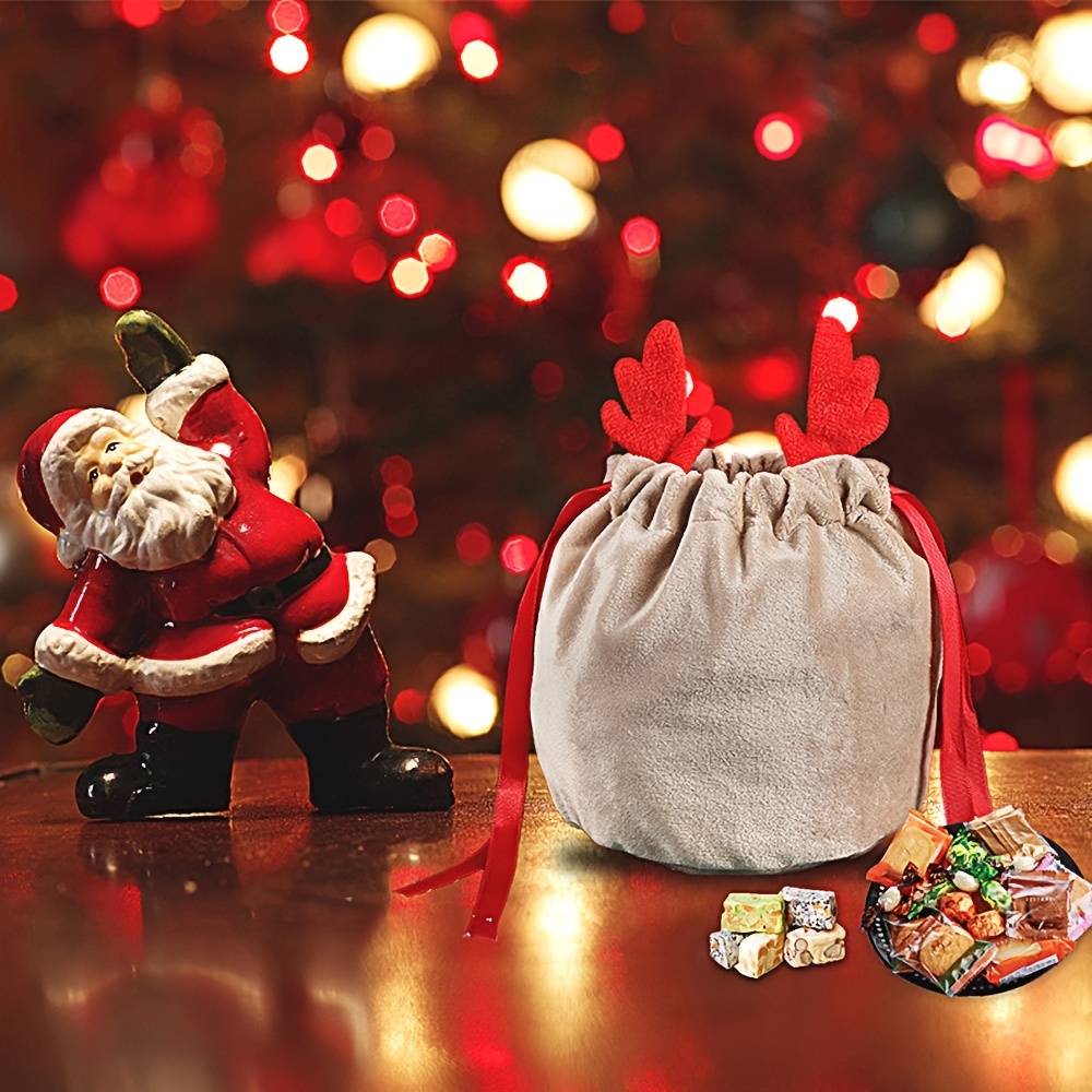 

5pcs Christmas Reindeer Antler Velvet Gift Bags, Round Bottom Drawstring Candy Pouches For Wedding Party Supplies And Holiday Decoration